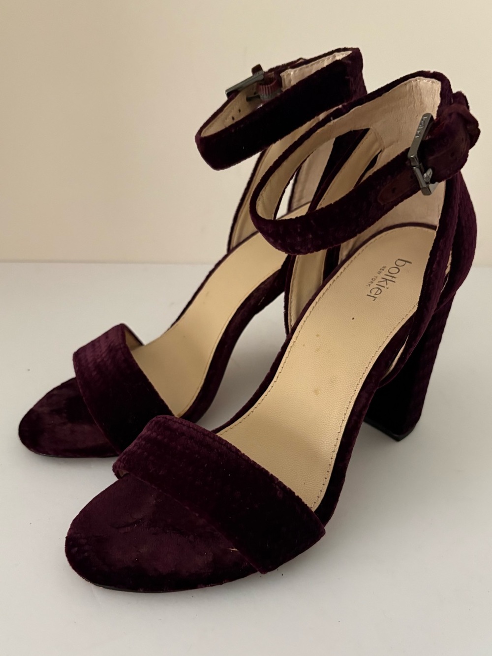 Botkier Gianna Sandal in Wine Velvet size 7. Ankle Strap, block 4” heel. W/box.
